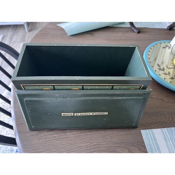 Earl and the Moon Wood Stash Crate Box Decoupage MUTTS Comic Strip 2004 Y2K - Picture 11 of 14